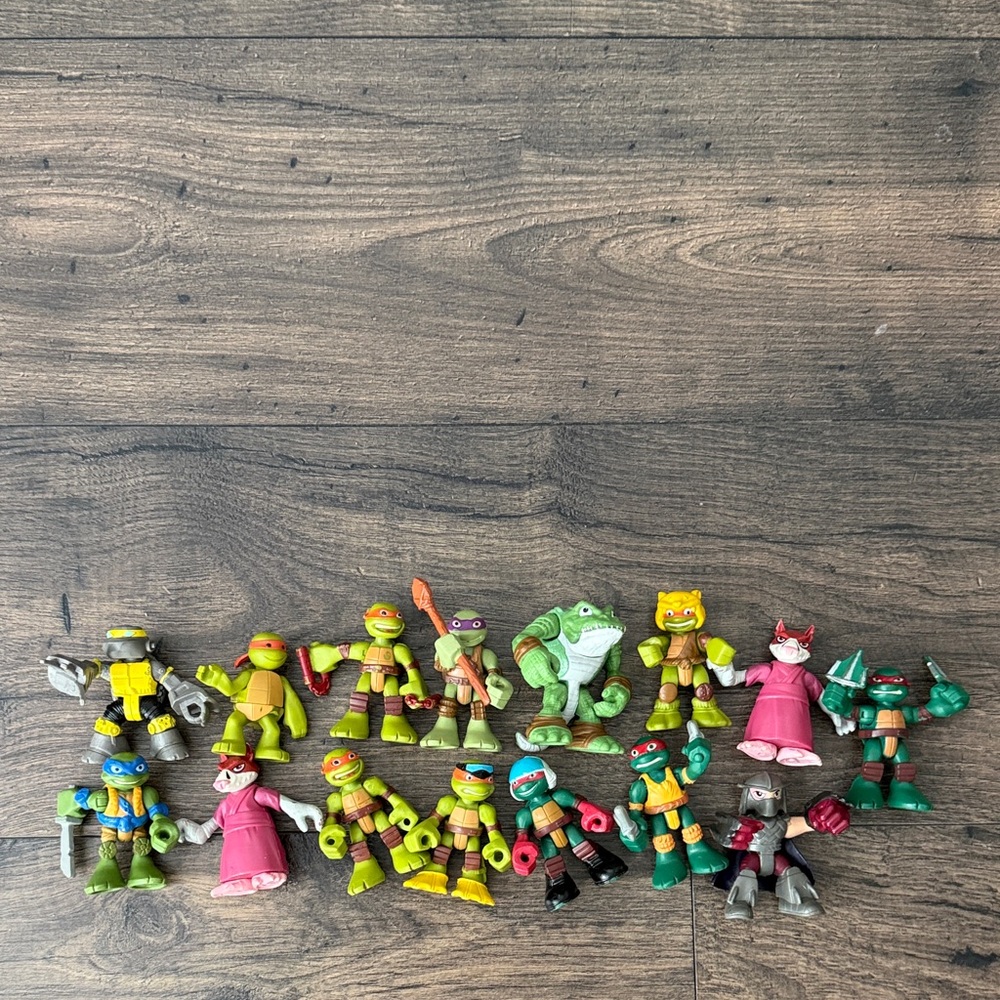 Mini Ninja Turtle Action Figure Set